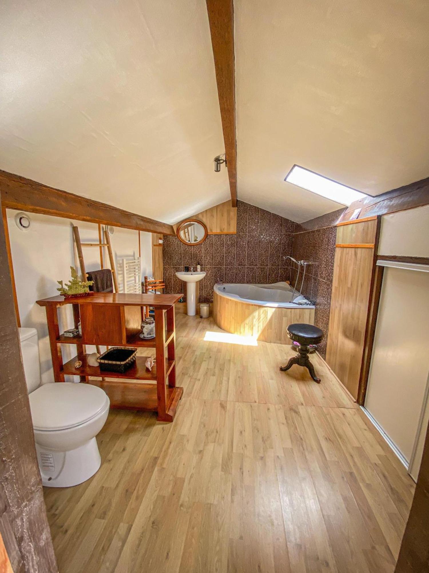 Ryokan Lankana Exideuil-sur-Vienne 外观 照片