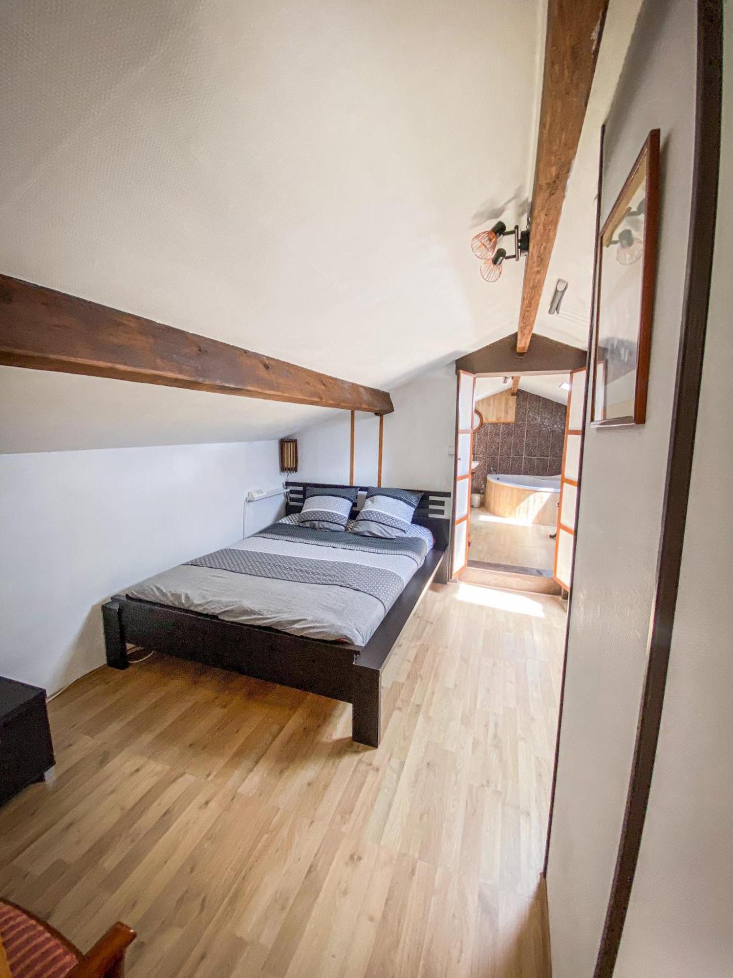 Ryokan Lankana Exideuil-sur-Vienne 外观 照片